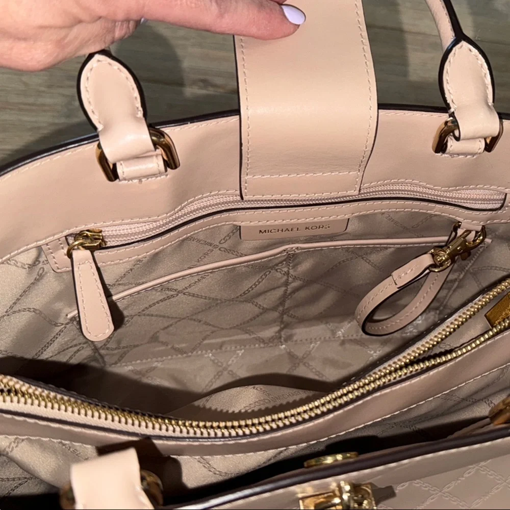 MK Large Leather Bag - Picture 7 of 13